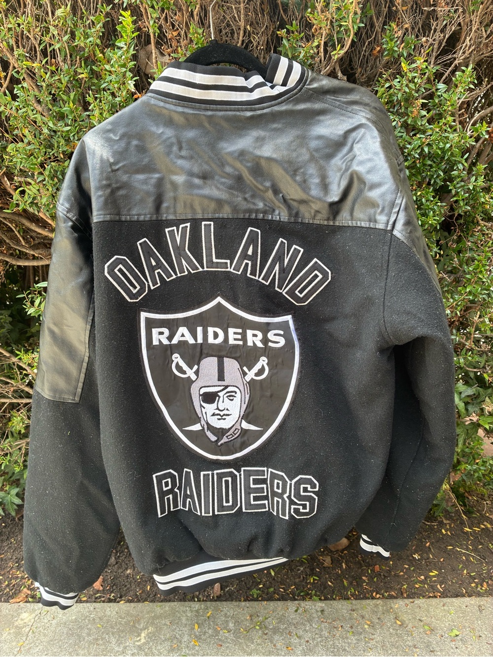 Vintage OAKLAND RAIDERS Mashup Wool & Leather Varsity Bomber Jacket Size L?